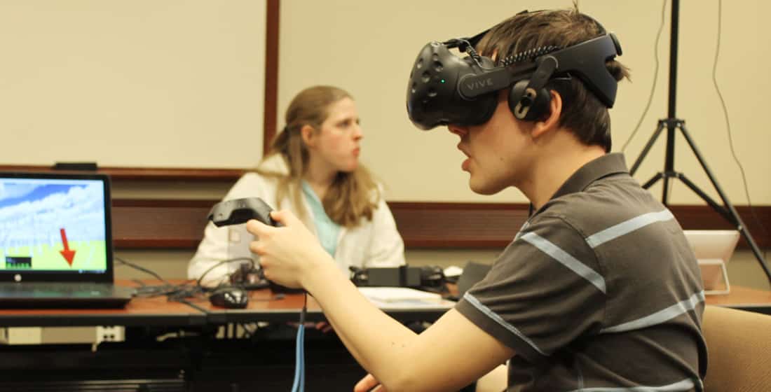 KU-students-introduction-to-ppl-virtual-reality-blog