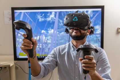 augmented-virtual-reality-technology-AV-Lab-13