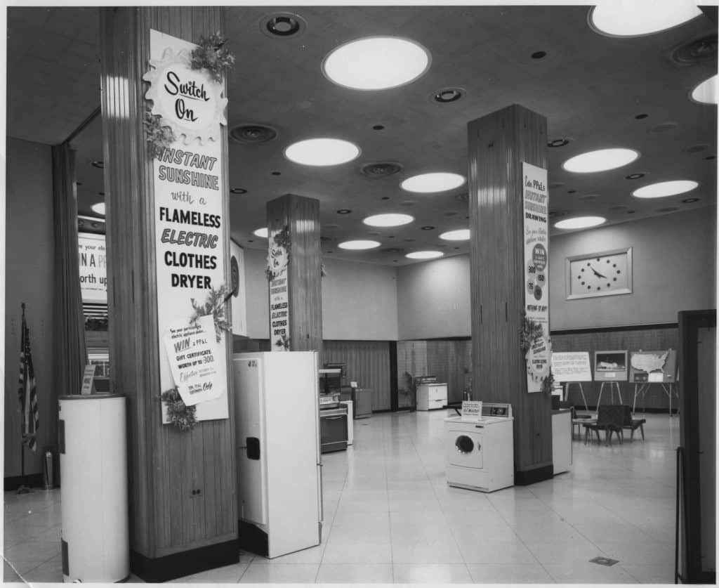 appliance-showroom-general-office-1966-11